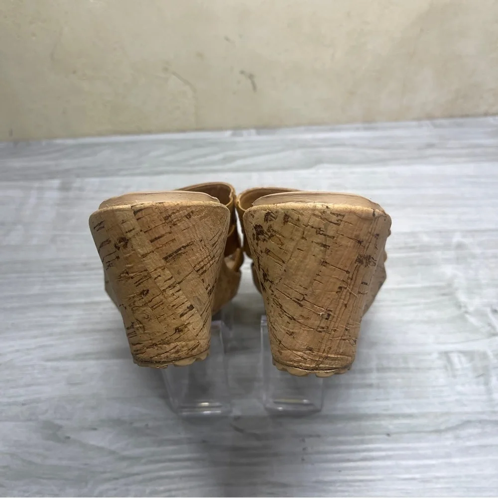 CROCS A Leigh Slip On Leather Tan Camel Brown Strappy Cork Wedge Sandals size 9
